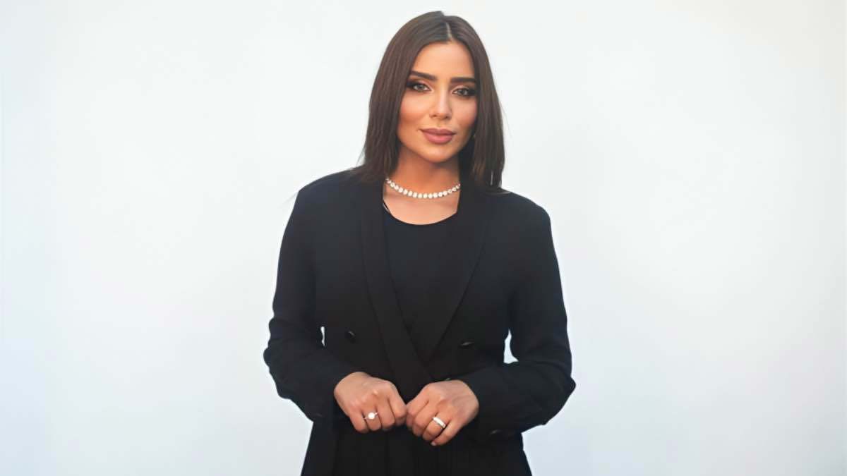 العراق.. الإعلامية نور الخفاجي تتعرض للاعتداء بمادة حارقة (فيديو)