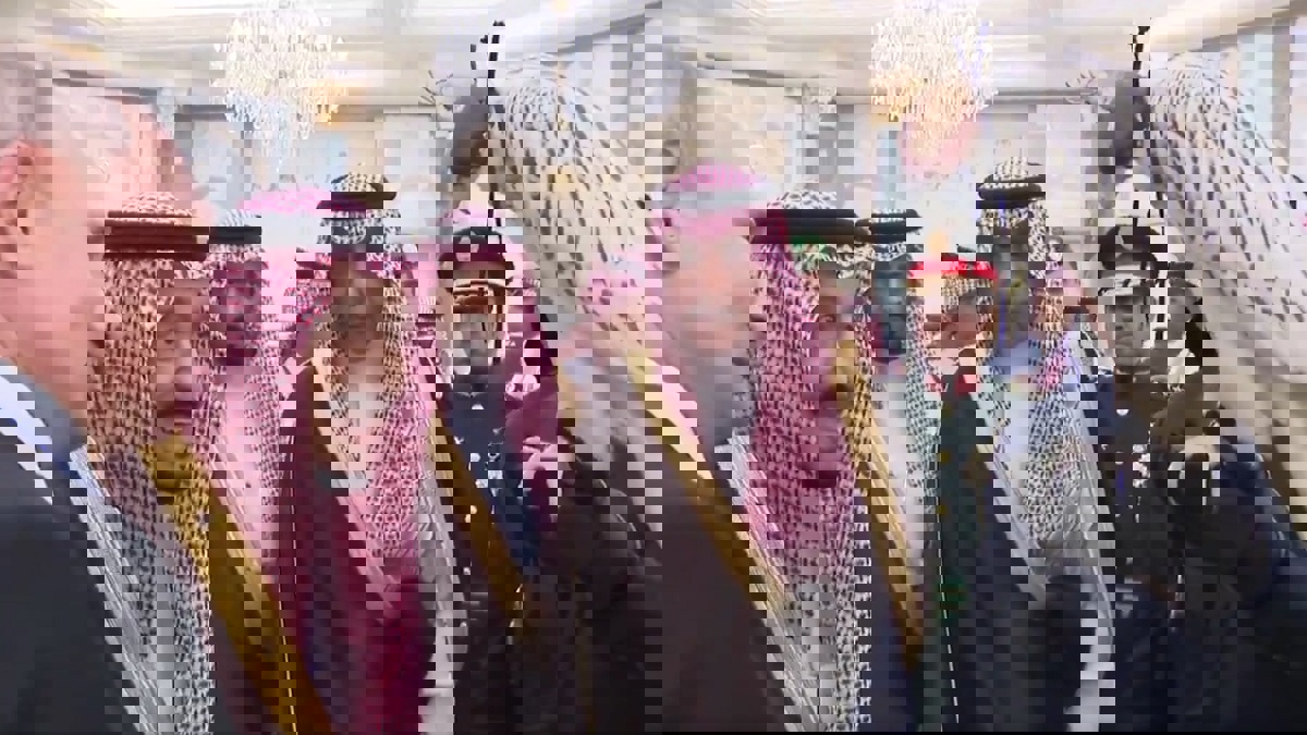 شاهد هدية بوتين للملك سلمان 