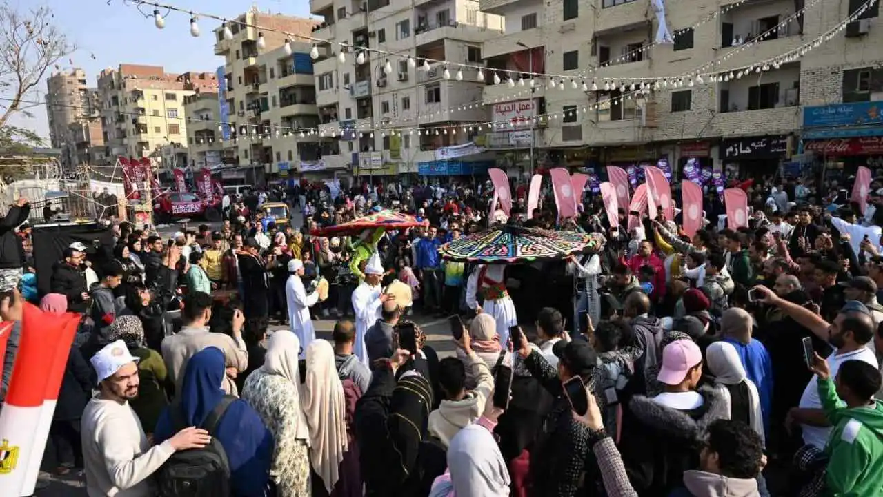 من مبادرة إلى أيقونة رمضانية.. قصة إفطار "المطرية" المصرية (فيديو)