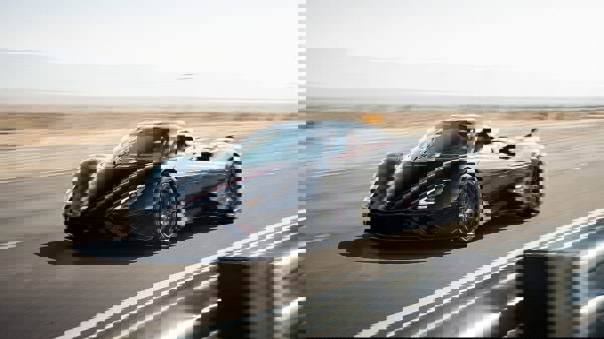 بسرعة 316 ميلا في الساعة.. شركة أمريكية تطرح أسرع سيارة في العالم