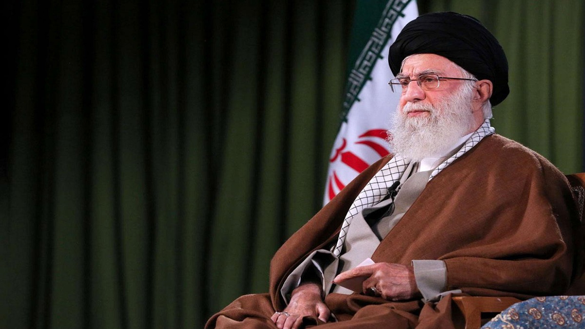 خامنئي: إيران ستدعم أي بلد أو جماعة تقاتل إسرائيل