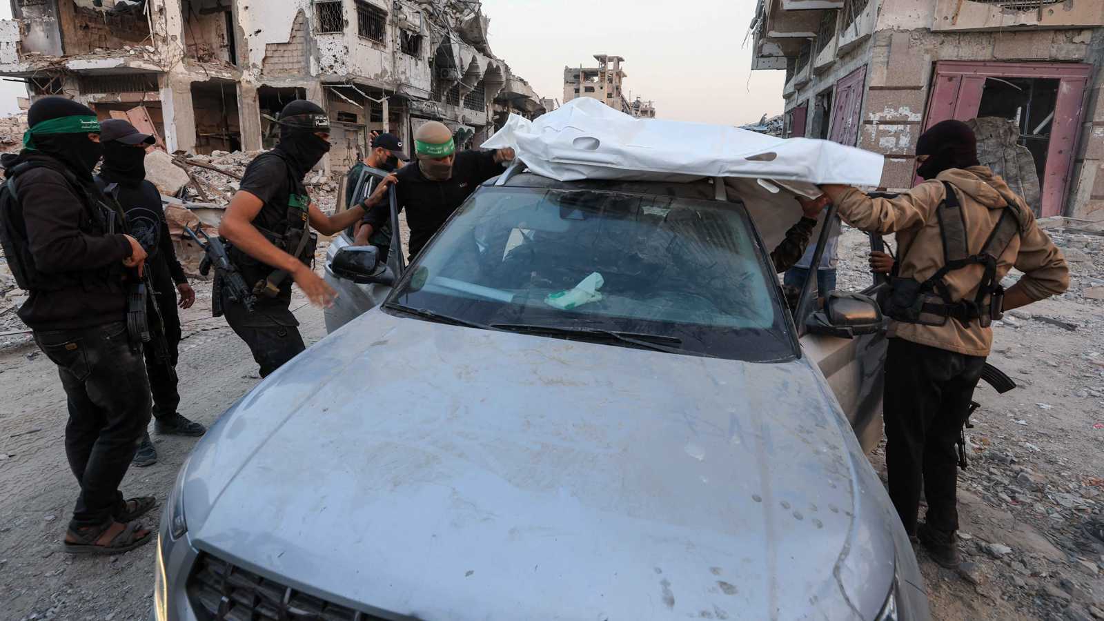 مُختطف منذ 11 عامًا.. حماس تنتشل جثة الضابط الإسرائيلي هدار غولدن من رفح