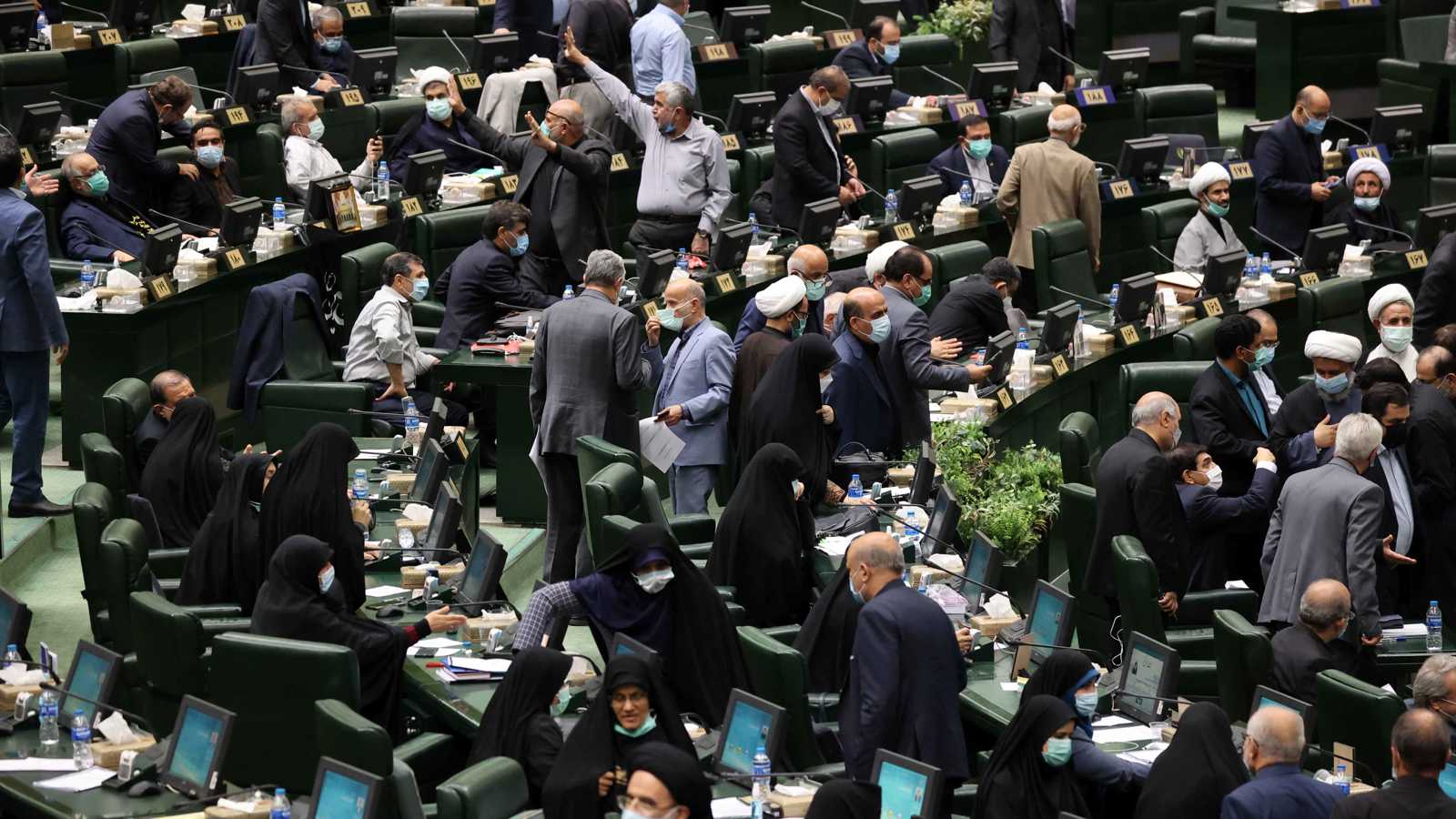 جلسة طارئة للبرلمان الإيراني لمناقشة الاتفاق مع الوكالة الذرية