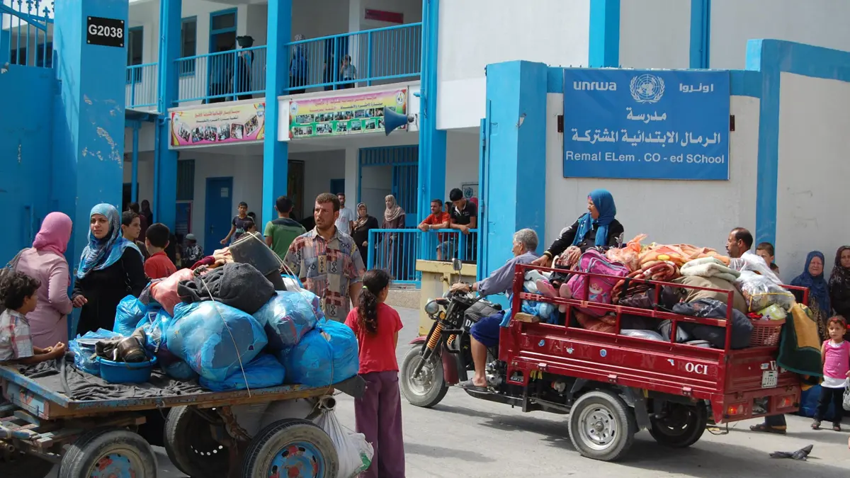 موظفو الأونروا يحذرون من إضراب شامل بسبب أزمة رواتبهم