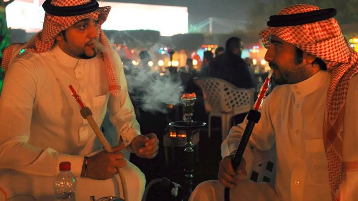 السعودية تسمح بعودة الشيشة والمعسلات