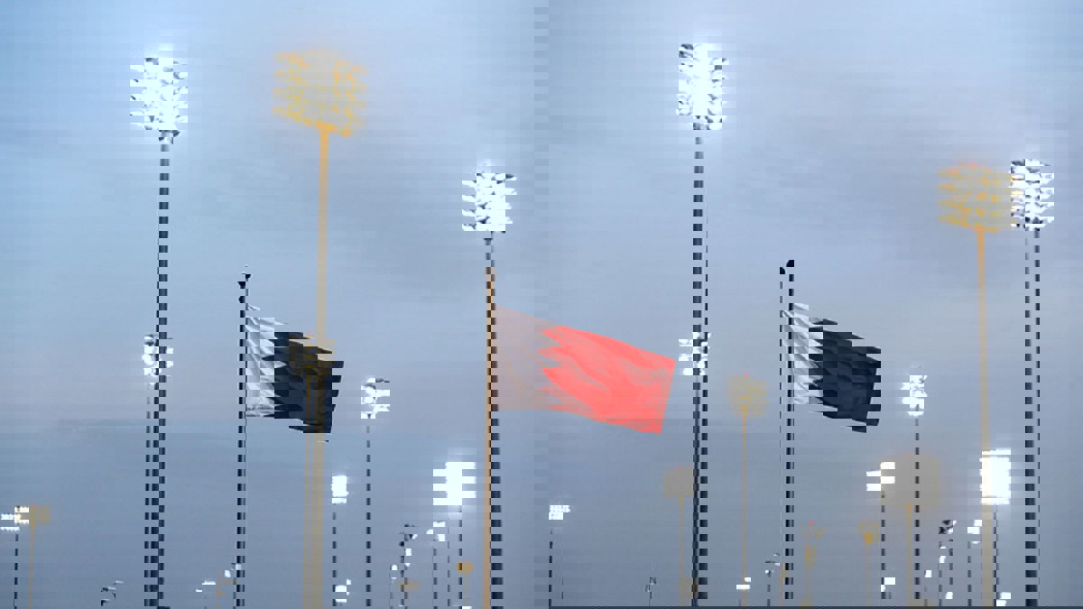 البحرين تطلب من مواطنيها مغادرة العراق وإيران فورًا