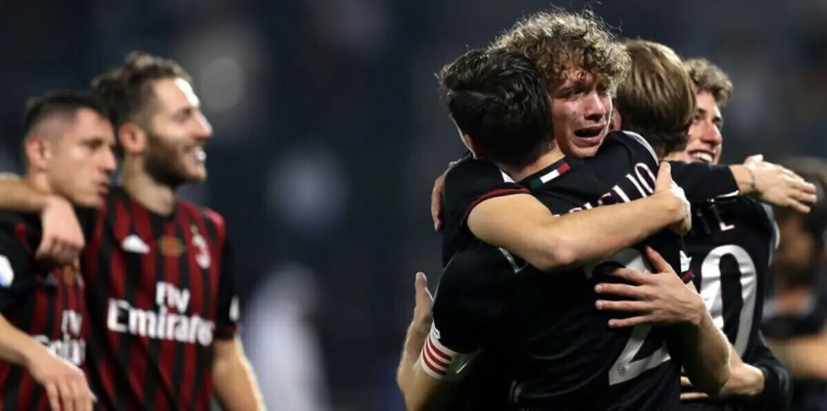 كيف عاد ميلان لمنصة البطولات؟