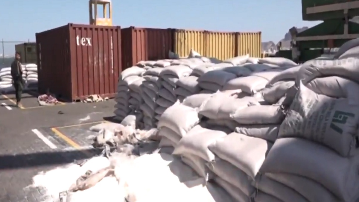 اليمن.. إتلاف كميات كبيرة من المخدرات ضبطت على متن حاوية في ميناء عدن