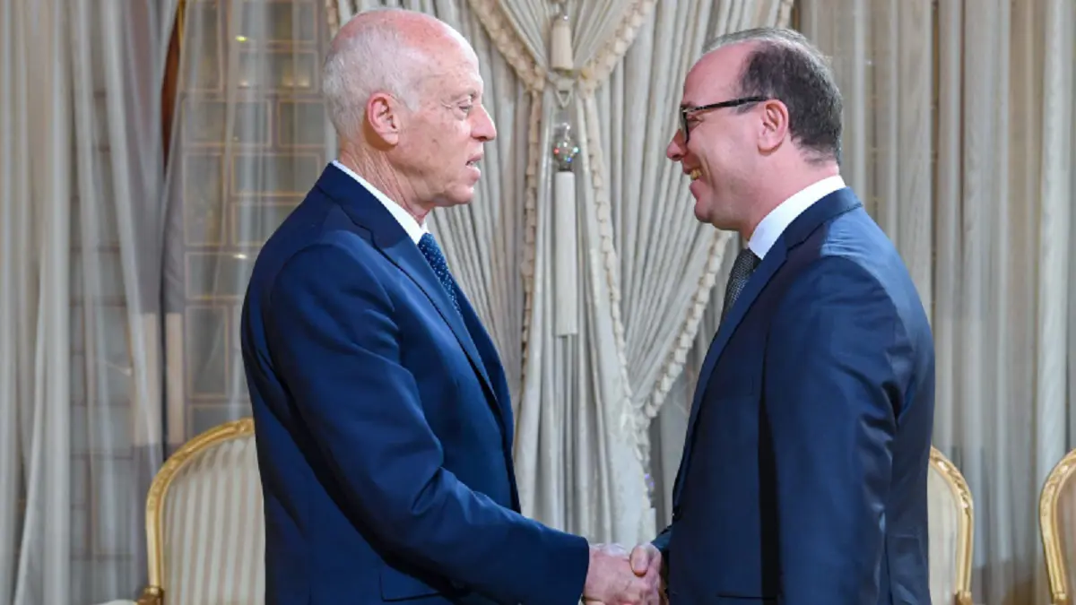 تضم داعمي قيس سعيد.. الفخفاخ يتجه لتشكيل حكومة دون "قلب تونس"