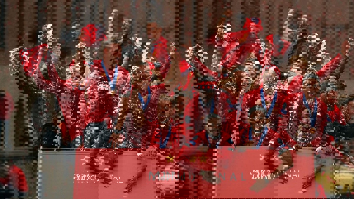 هل يحتفل نادي ليفربول بلقب الدوري الإنجليزي في موقف سيارات؟