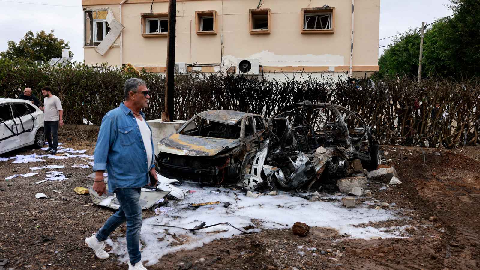 "بيروت مقابل تل أبيب".. مرحلة "كسر عظم" على مشارف الهدنة