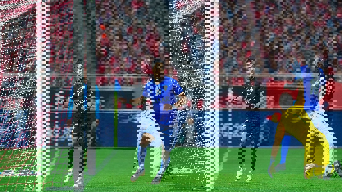 سالم الدوسري يثير الجدل حول مستقبله مع نادي الهلال بهذا الفيديو (شاهد)