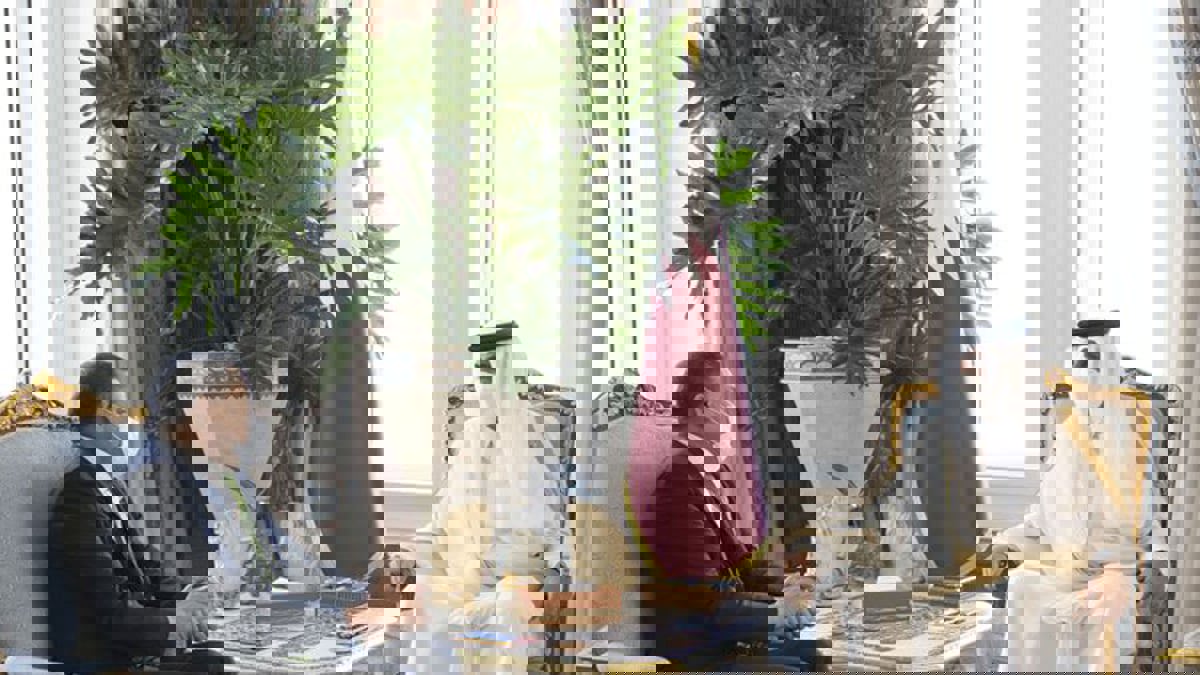 الدبيبة يبحث مع أمير قطر ملف الاستثمار والتطورات السياسية في ليبيا