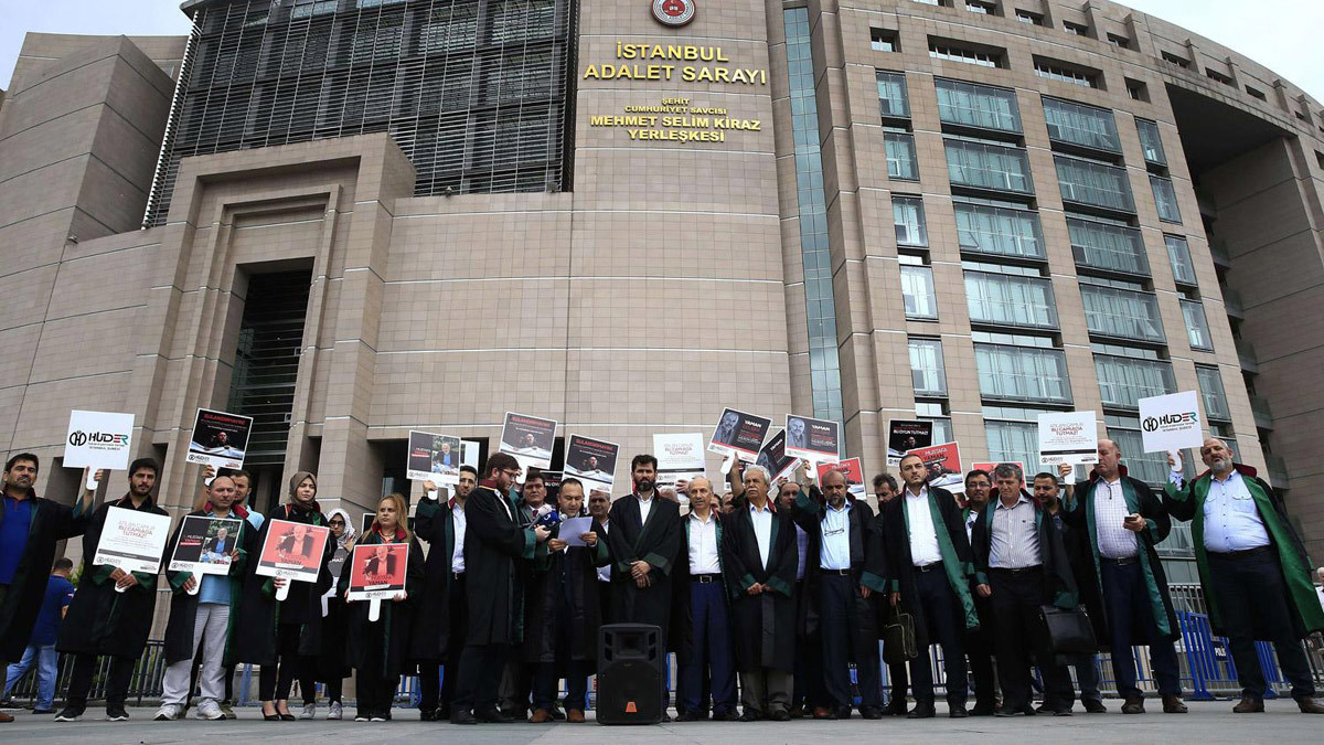 تقرير: القضاء التركي بعهد أردوغان يتحول إلى "هراوة سياسية" للتنكيل بالخصوم