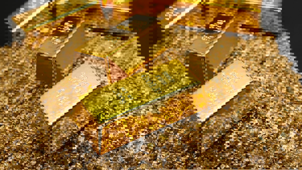 أسعار الذهب عالقة في نطاق ضيق وسط انخفاض حجم التداولات