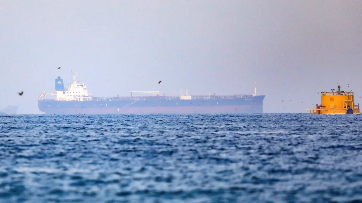 صحيفة: وصول 40 جنديًا بريطانيا إلى المهرة بعد تقارير عن تورط الحوثيين في الهجوم على الناقلة "ميرسر ستريت"