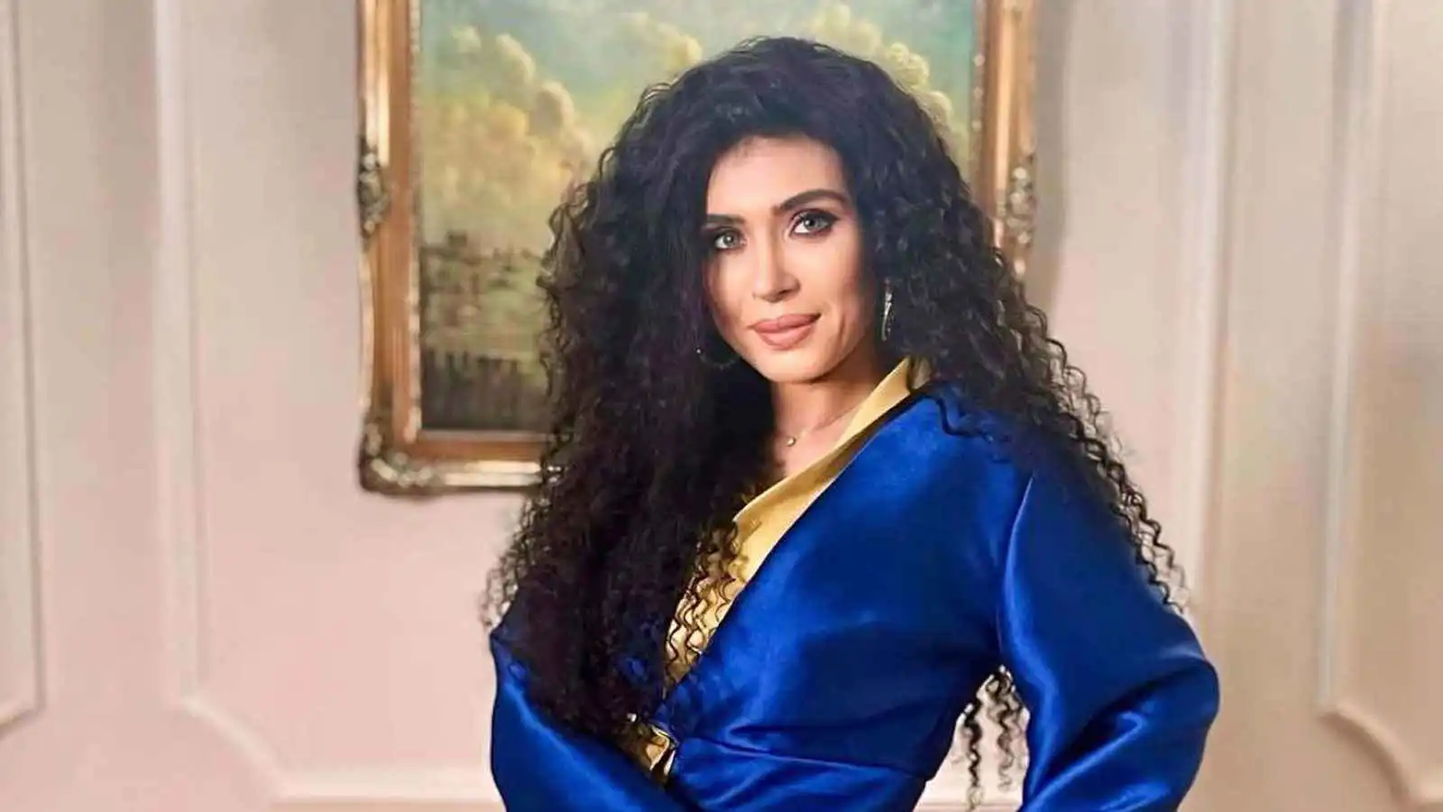 البرلمان المصري على الخط.. دينا تفجر جدلا بعد افتتاح أكاديمية للرقص الشرقي