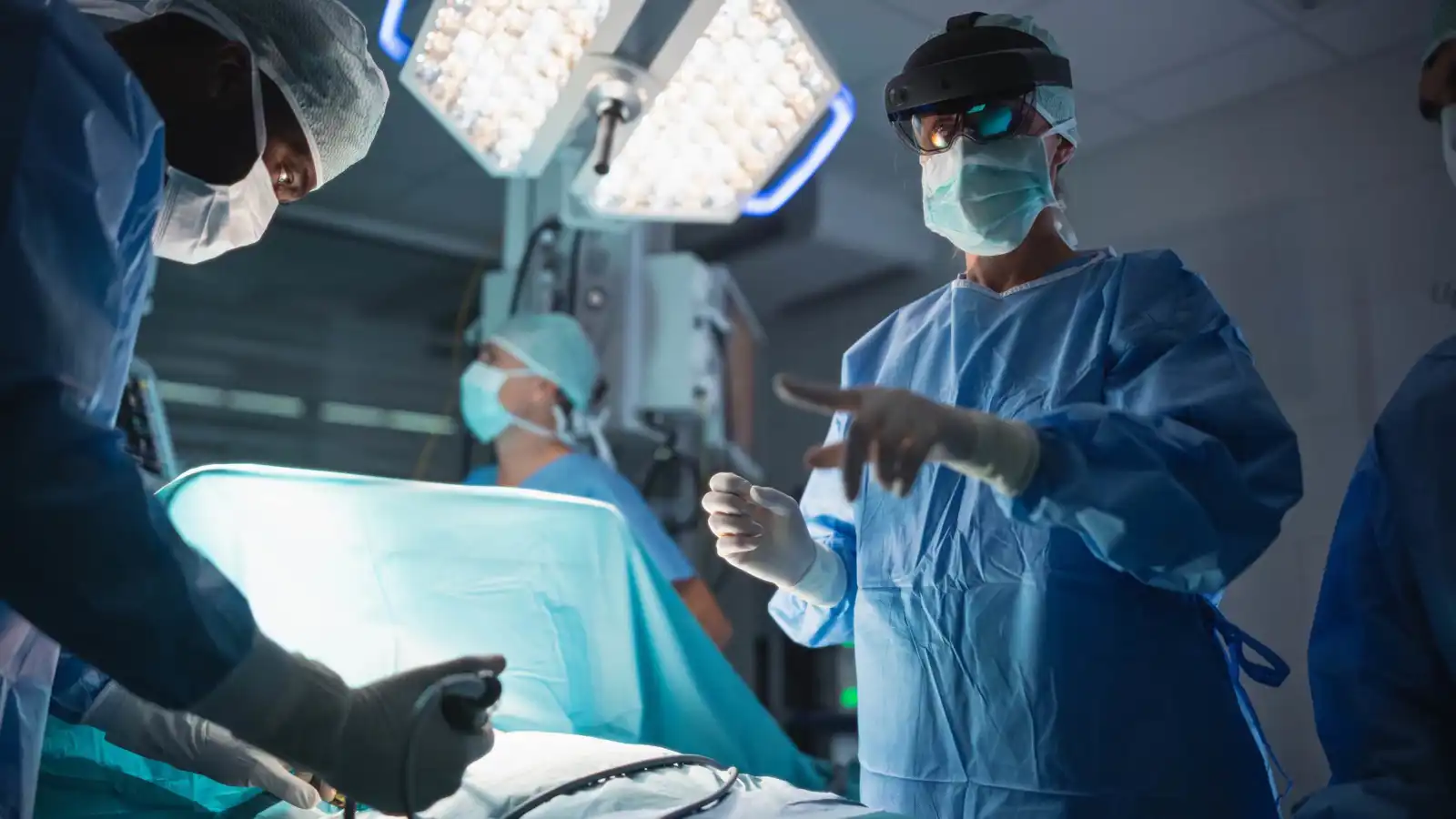 تطوير نموذج يتنبأ بكمية الدم المفقود في عمليات شفط الدهون