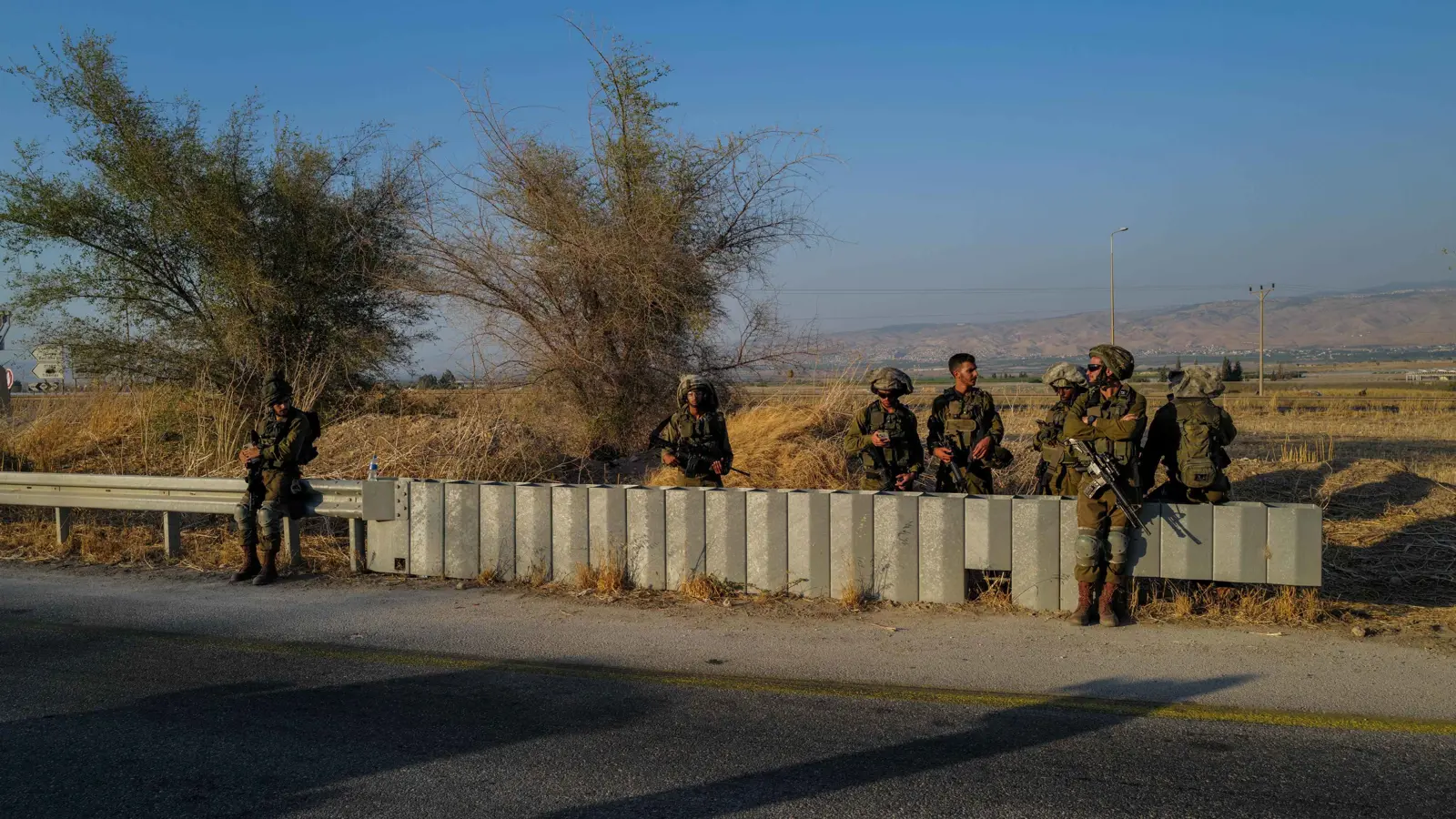 فيديو يوثق لحظة تنفيذ الهجوم على معبر "اللنبي" من الجانب الإسرائيلي