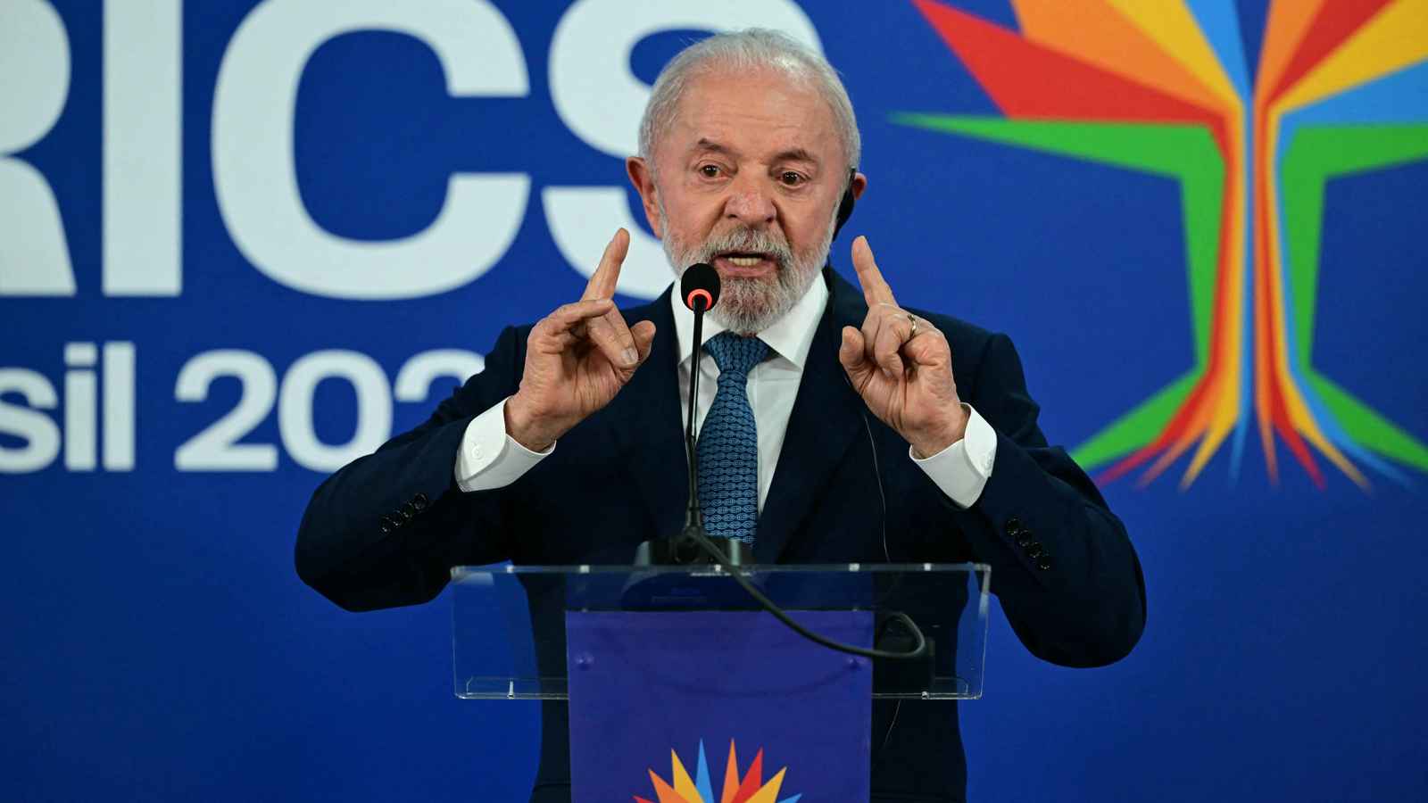 رئيس البرازيل يرد على تهديدات ترامب لمجموعة بريكس