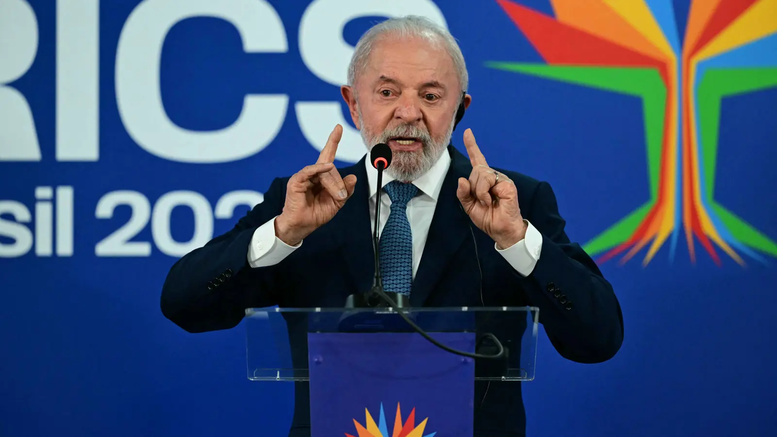 رئيس البرازيل يرد على تهديدات ترامب لمجموعة بريكس