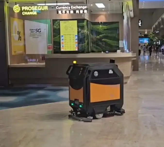 روبوتات التنظيف في سنغافورة 