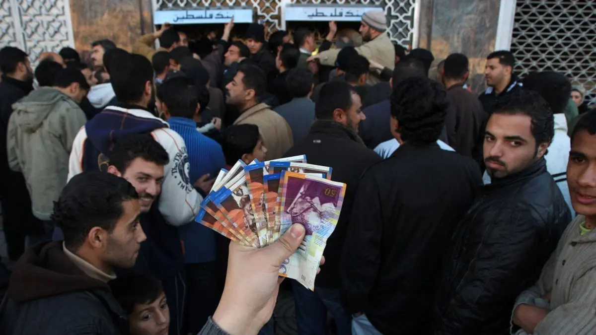 الاتحاد الأوروبي يقدم 23 مليون يورو لمساعدة السلطة الفلسطينية في دفع رواتب موظفيها