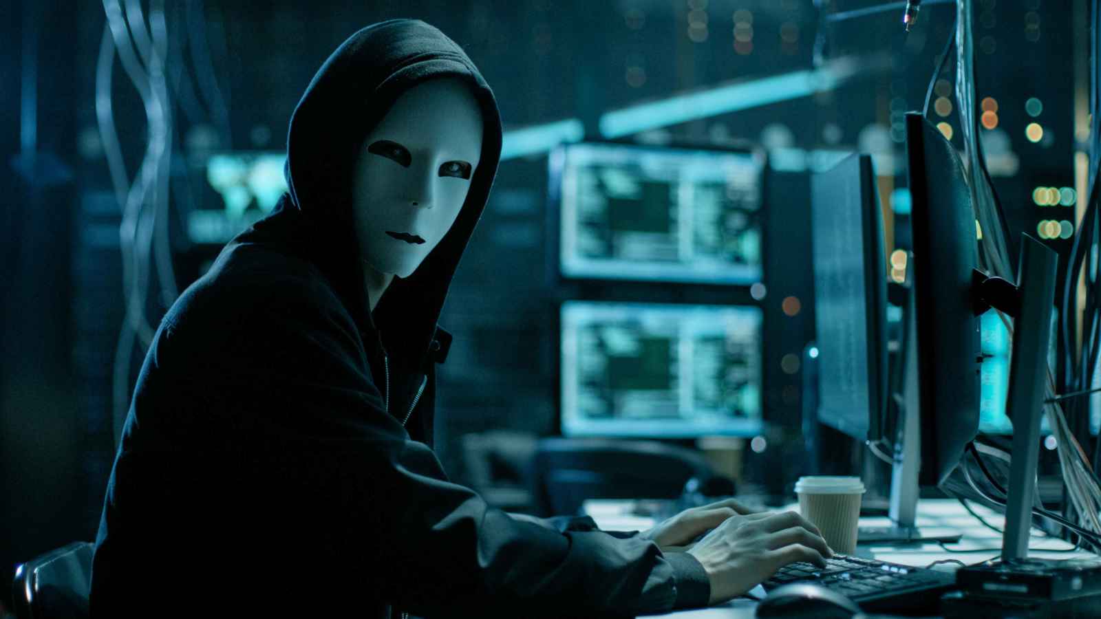 خوارزميات "تيك توك" و"إنستغرام" تروج محتوى العنف للمراهقين الذكور