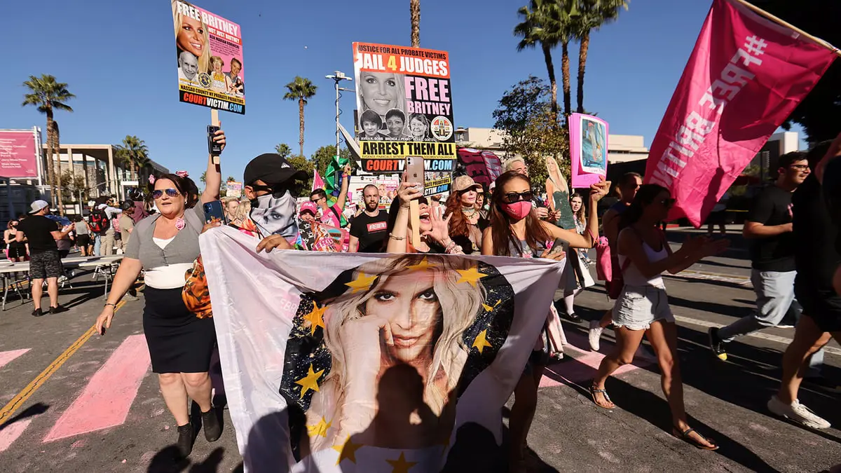 رسميا.. رفع الوصاية عن بريتني سبيرز