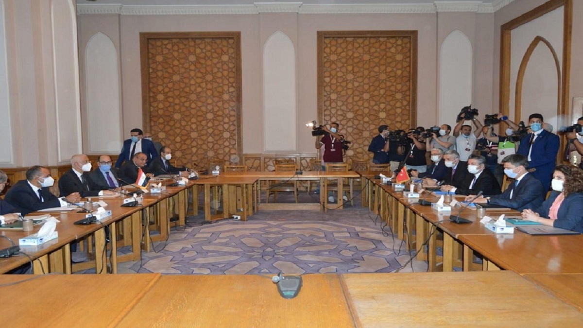 وصفت بـ"الصريحة والمعمقة".. بيان مصري تركي مشترك بشأن محادثات القاهرة