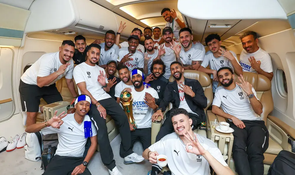 صدمة.. الهلال يضحي بـ3 نجوم دفعة واحدة 
