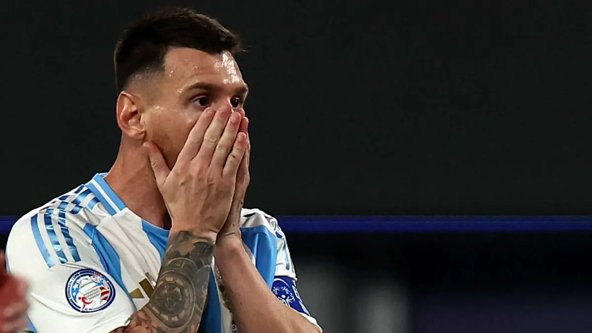 ميسي مهدد بالغياب عن لقاء بيرو في كوبا أمريكا