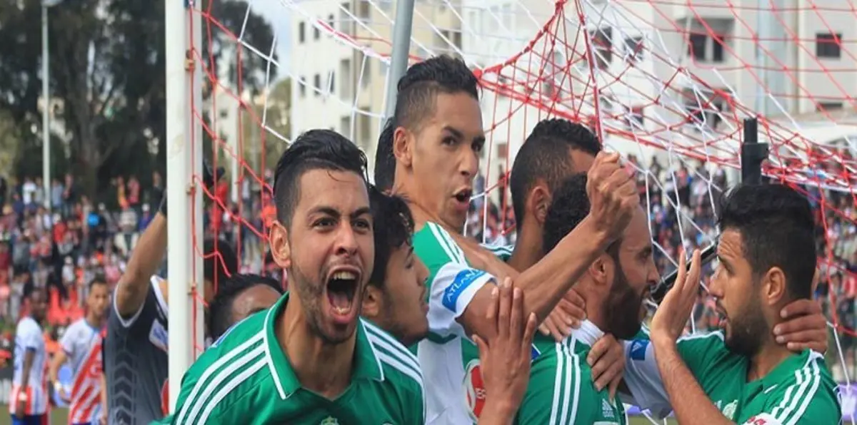 الرجاء يسحق المغرب التطواني وينفرد بالمركز الثالث
