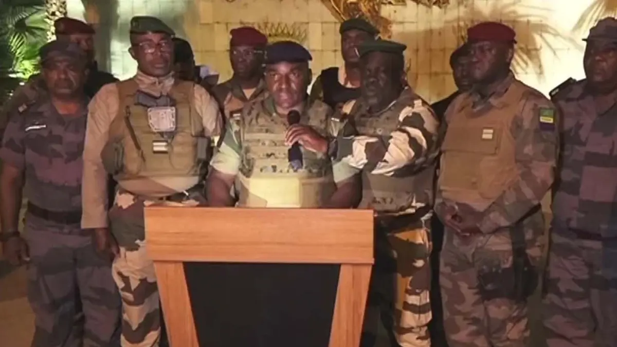 تعيين الجنرال بريس أوليغي نغيما قائدًا للمرحلة الانتقالية في الغابون