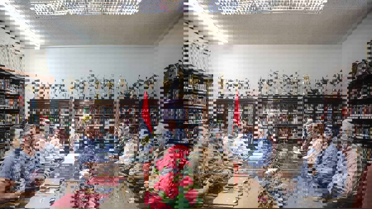 4 قرارات حاسمة وراء تراجع النادي الأهلي المصري وتألق الزمالك هذا الموسم