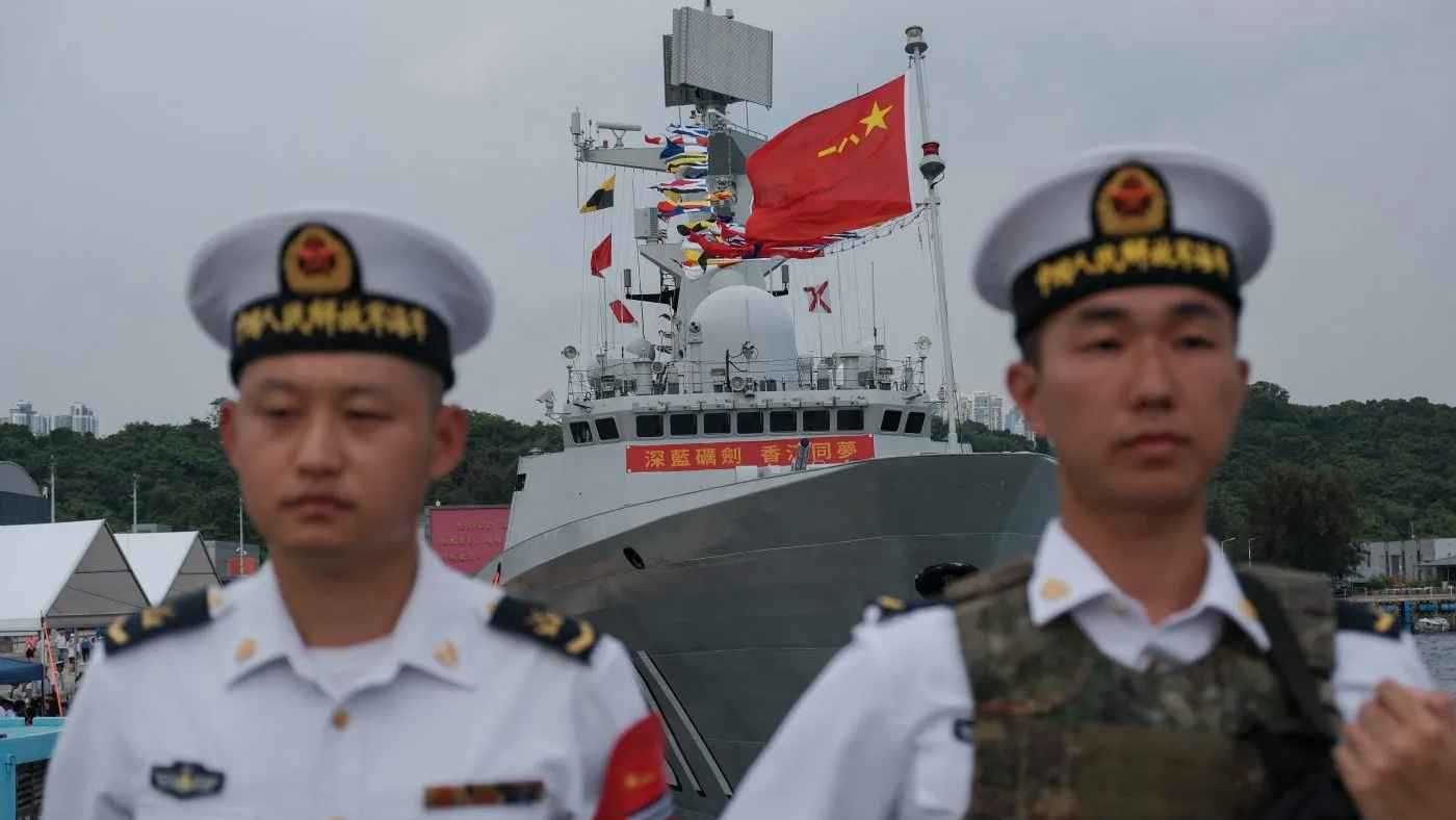 الأقمار تكشف مناورات صينية.. جسر عائم بطول 2700 قدم نحو تايوان