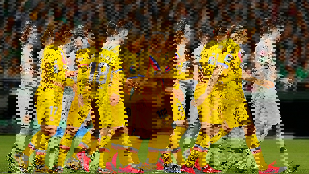 رسميا.. نجم برشلونة يغيب عن الكلاسيكو ومباراة نابولي