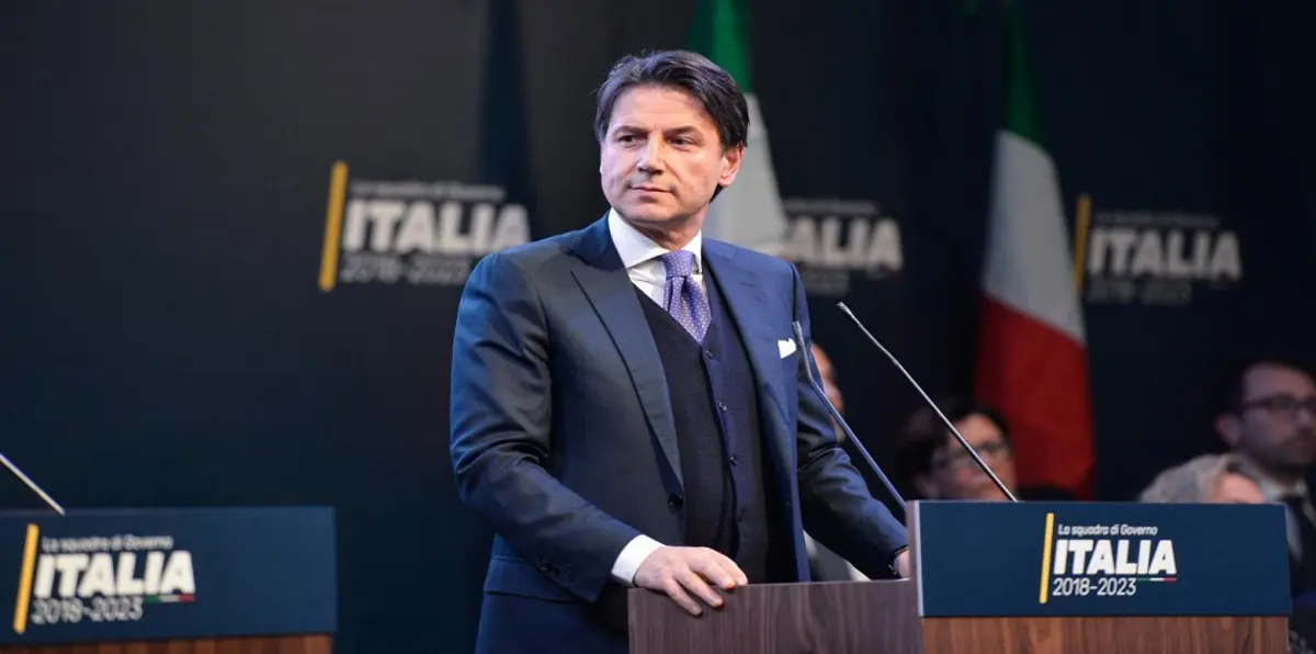 الخلاف الدبلوماسي يهدد بإلغاء لقاء رئيس الوزراء الإيطالي مع ماكرون