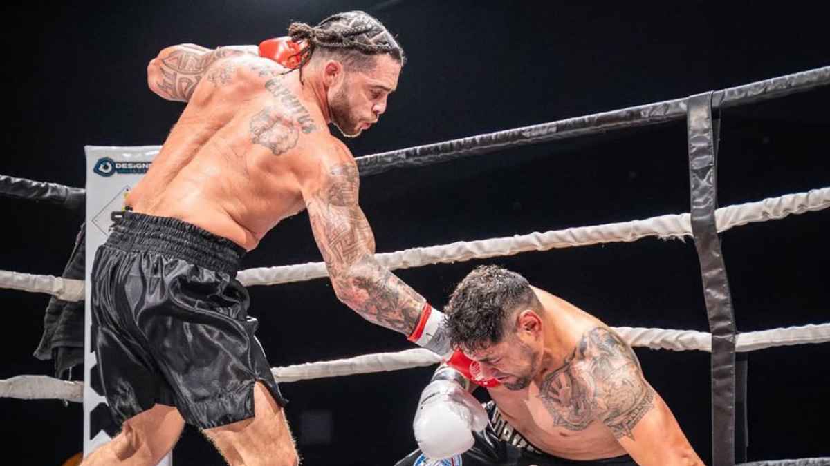 ارتبط اسمه بمواجهة جيك بول.. وفاة مفاجئة لبطل العالم في الملاكمة