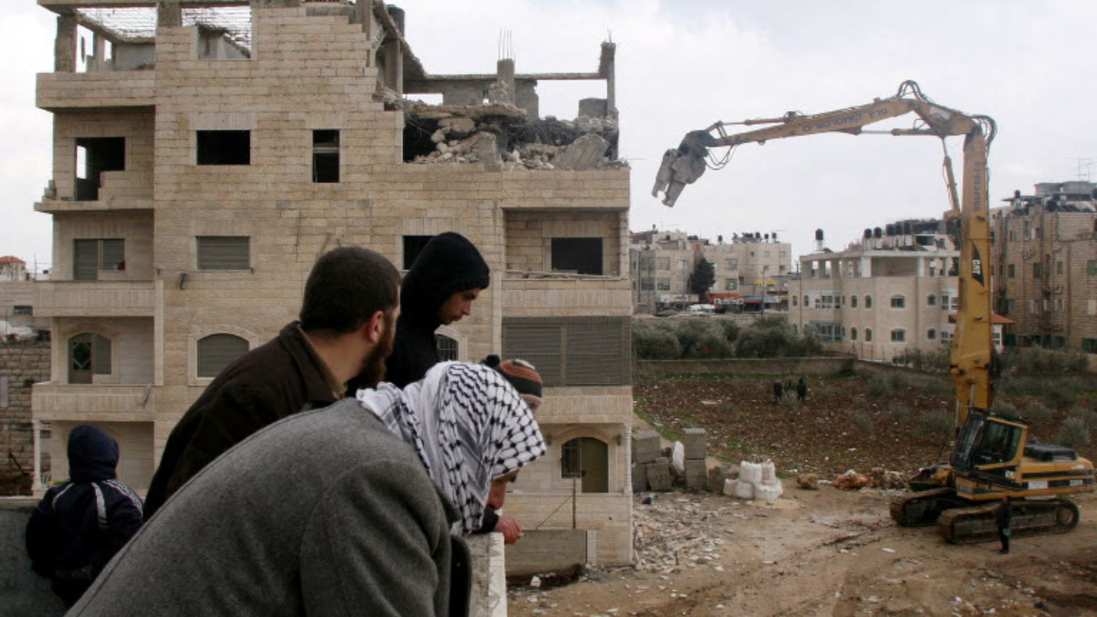 "استهداف للهوية".. فلسطين تدين هدم إسرائيل مقر جمعية في القدس