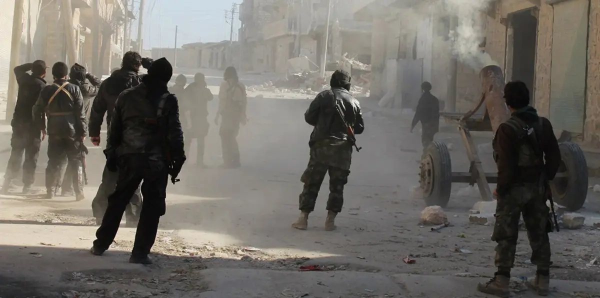 تعزيزات عسكرية روسية تصل إلى مدينة دير الزور