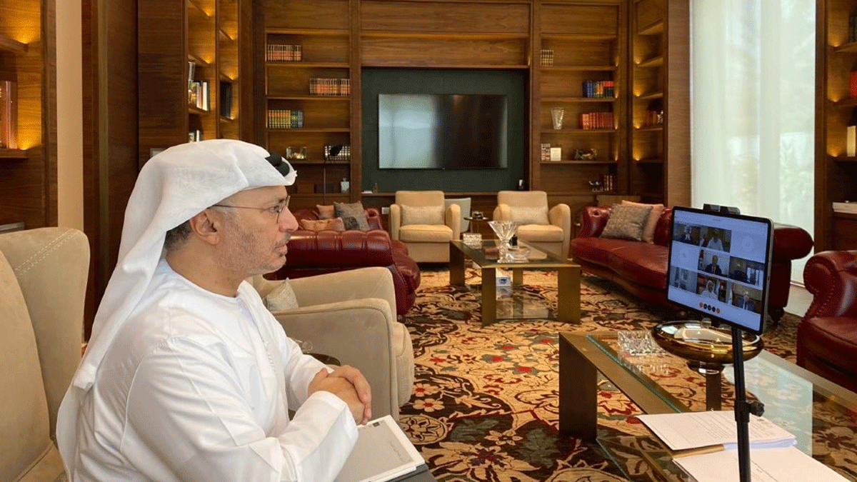 قرقاش يؤكد حرص الإمارات على وحدة ليبيا ورفض التدخل التركي