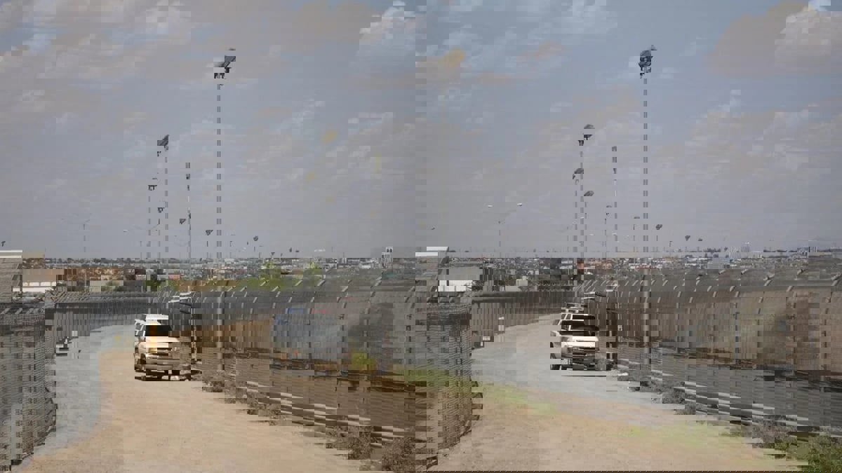 جمهوريون يحذّرون من "كابوس" عند الحدود الأمريكية المكسيكية