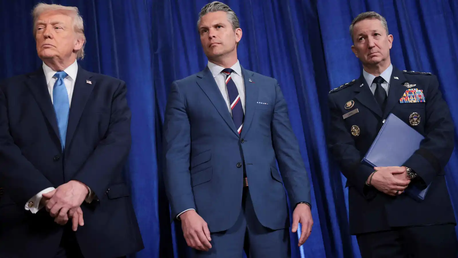 تشمل الانتشار العسكري.. ترامب يطرح خطته في فنزويلا بعد اعتقال مادورو