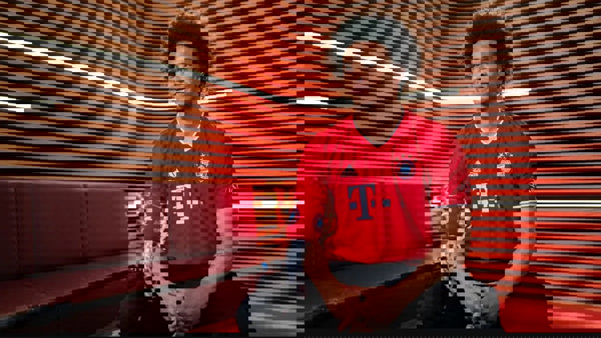 رسميا.. بايرن ميونخ يتعاقد مع ليروي ساني (فيديو وصور)