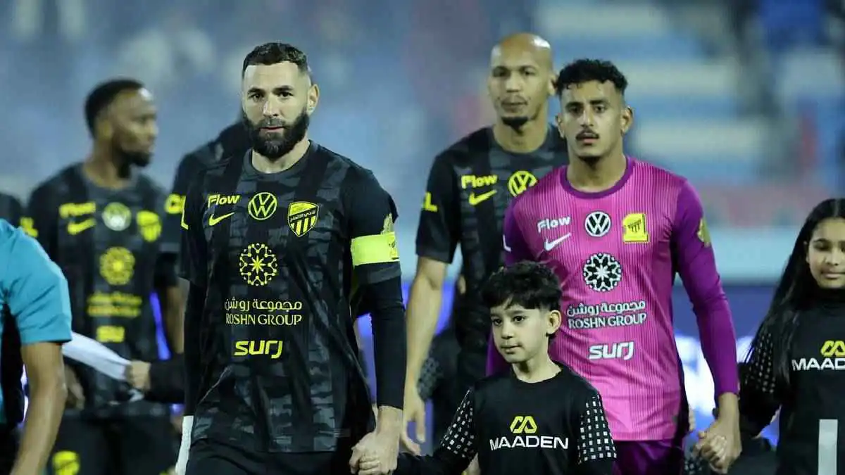 غربلة الشتاء.. 5 ثقوب تزلزل سفينة الاتحاد السعودي