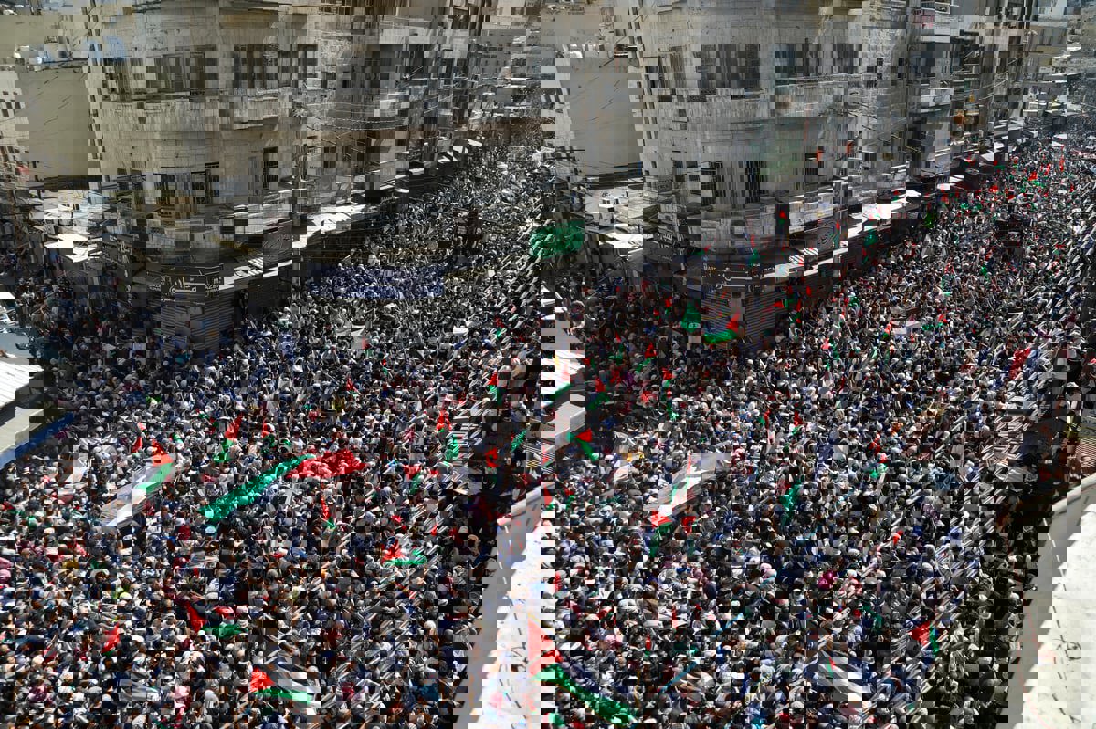 كيف ركبت الجماعات الإسلامية موجة "نصرة غزة" لنشر الفوضى الخلاقة؟ (فيديو إرم)