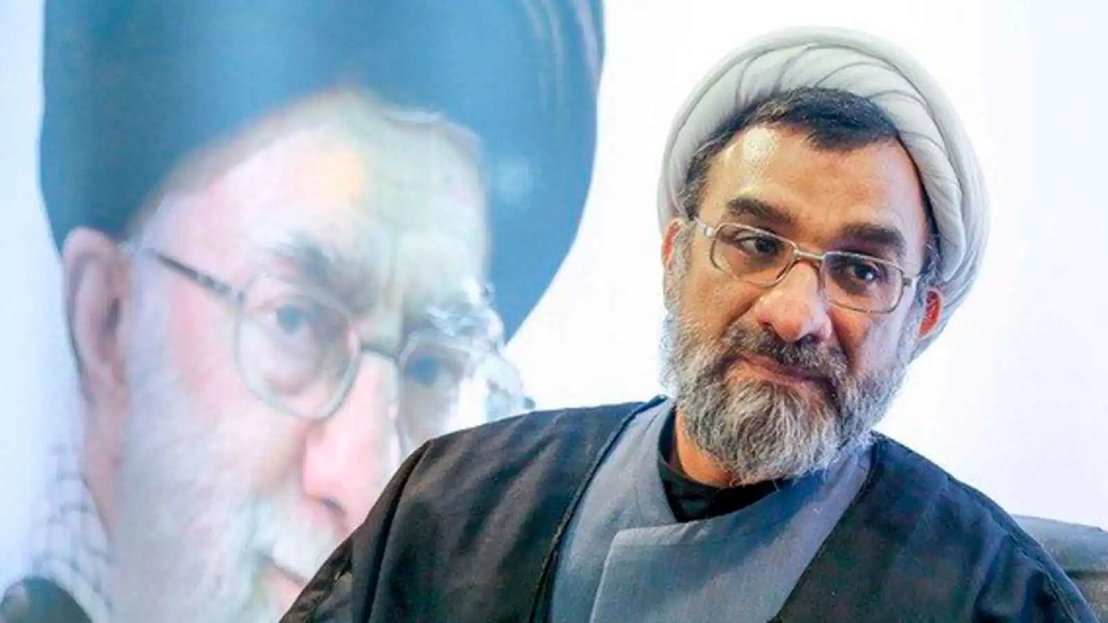 مسؤول إيراني: خامنئي وافق على مبدأ التفاوض غير المباشر مع واشنطن