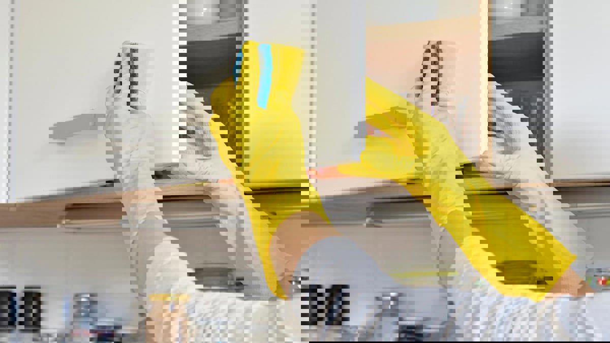 دراسة: تنظيف المطبخ يحرق سعرات حرارية أكثر من ركوب الدراجة