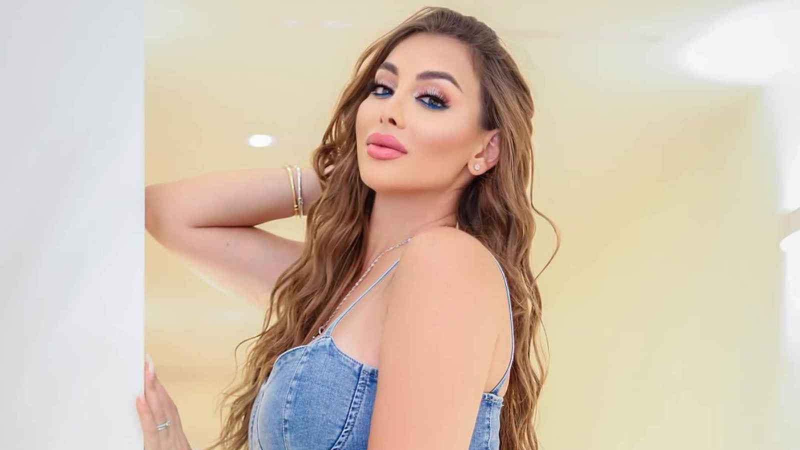 ما سبب وفاة الفنانة السورية الشابة إنجي مراد؟